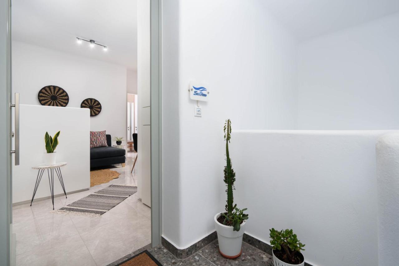Seaview Lägenhet Fira  Exteriör bild